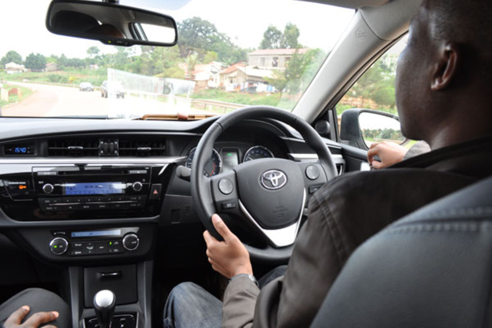 driving-in-kampala-under-instruction